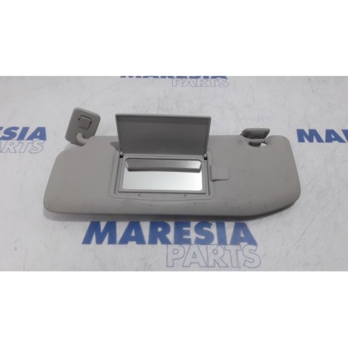 Citroen - C4 Cactus - Sun visor