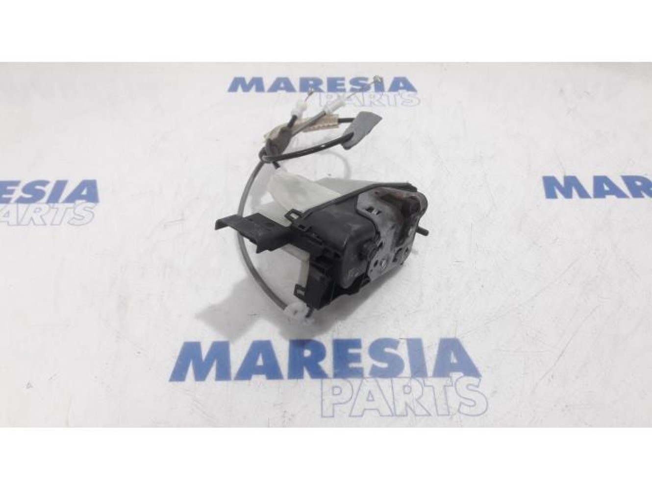 Citroen - C4 Cactus - Front door lock mechanism 4-door, right