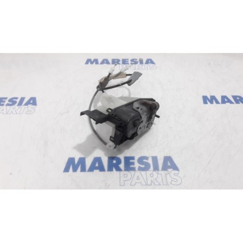 Citroen - C4 Cactus - Front door lock mechanism 4-door, right