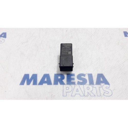 Citroen - C4 Cactus - Glow plug relay