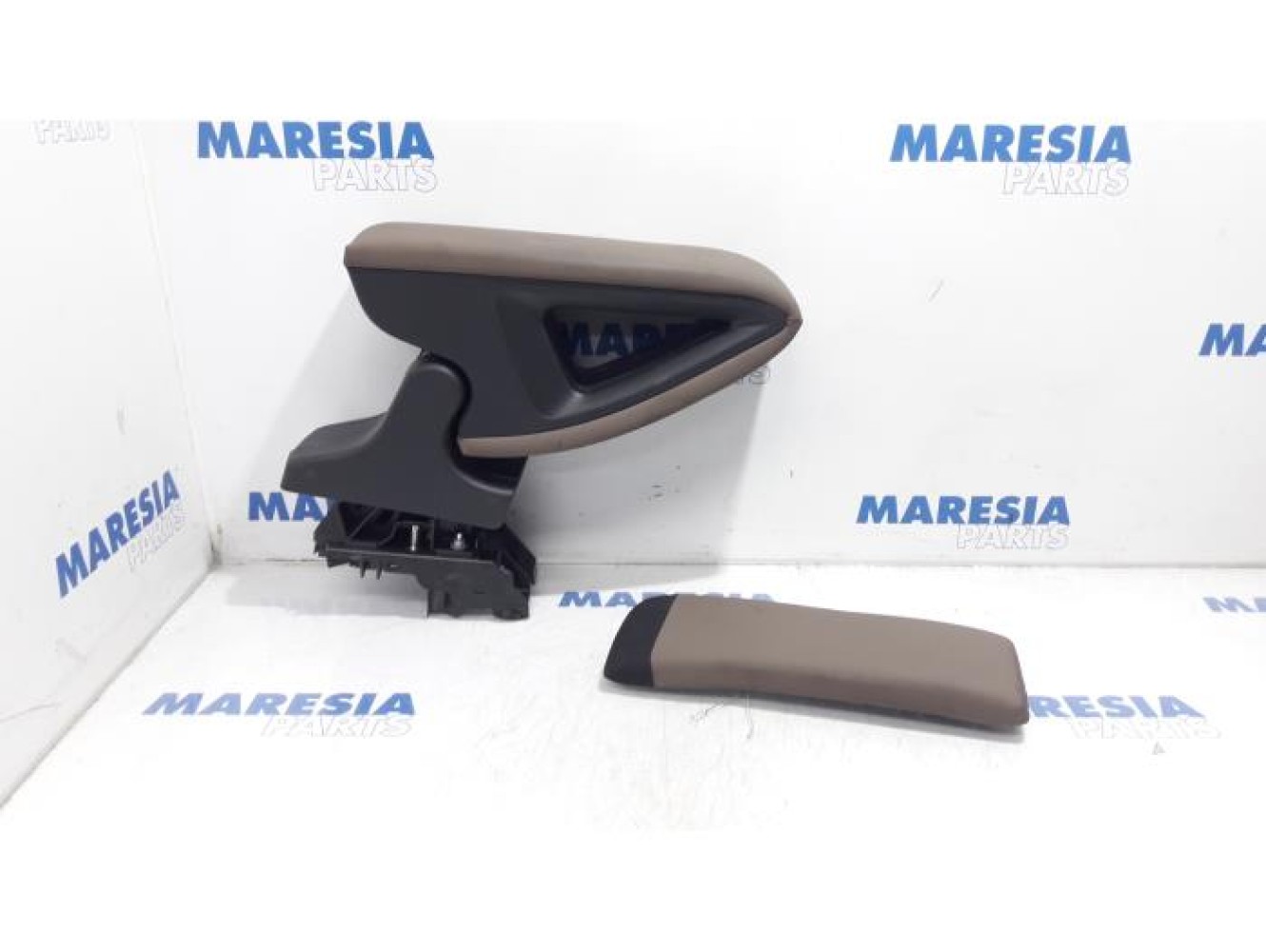 Citroen - C4 Cactus - Middle console