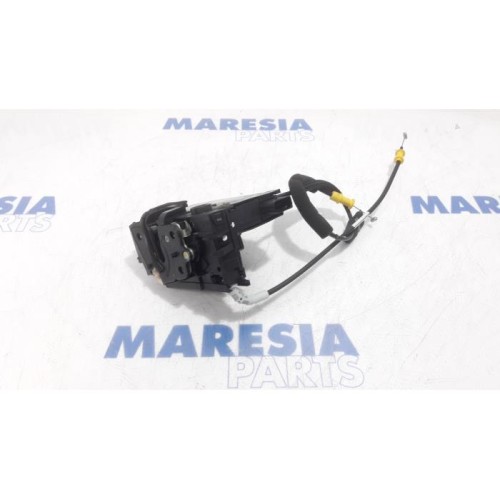 Peugeot - 308 - Rear door lock mechanism 4-door, left