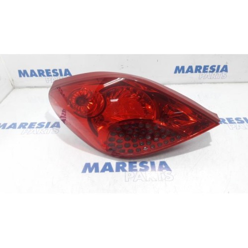Peugeot - 207 - Taillight, left