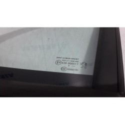 Peugeot - 207 - Quarter light, front left