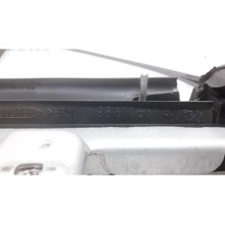 Peugeot - 207 - Quarter light, front left