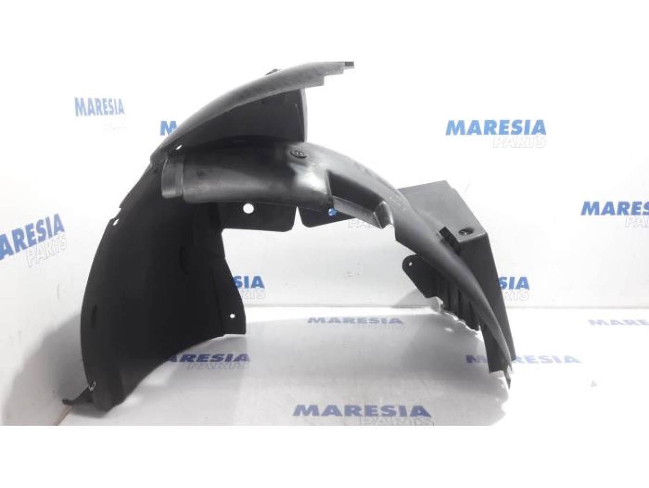 Renault - Trafic - Wheel arch liner