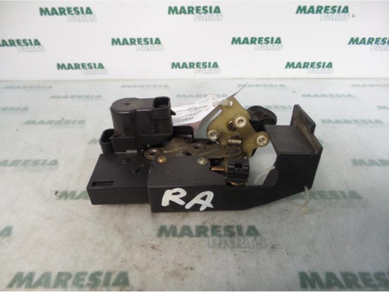 Alfa Romeo - 156 - Rear door mechanism 4-door, right