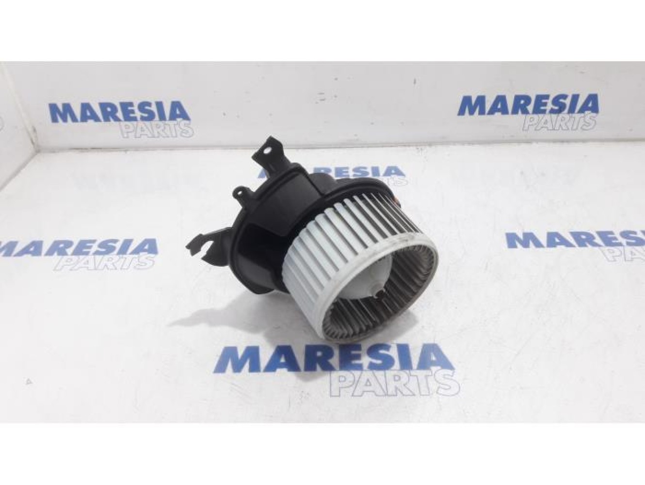Opel - Combo - Heating and ventilation fan motor