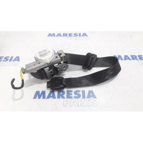 Alfa Romeo - Giulietta - Front seatbelt, right