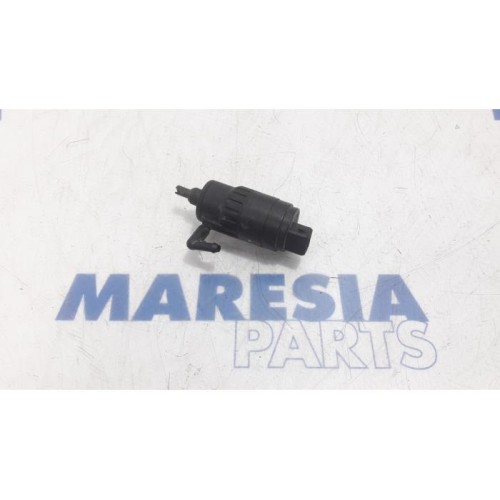 Opel - Combo - Windscreen washer pump