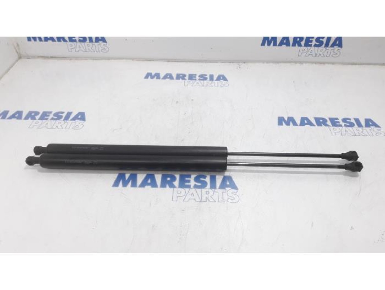 Peugeot - Partner - Set of tailgate gas struts