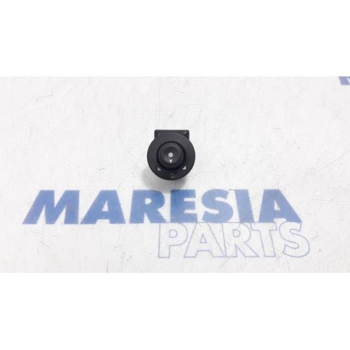 Peugeot - Partner - Mirror switch