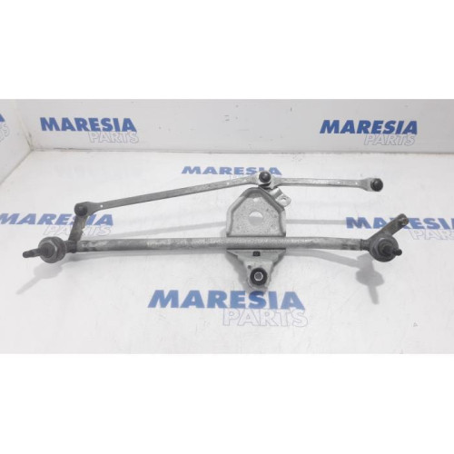 Renault - Trafic - Wiper mechanism