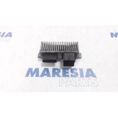 Renault - Trafic - Glow plug relay