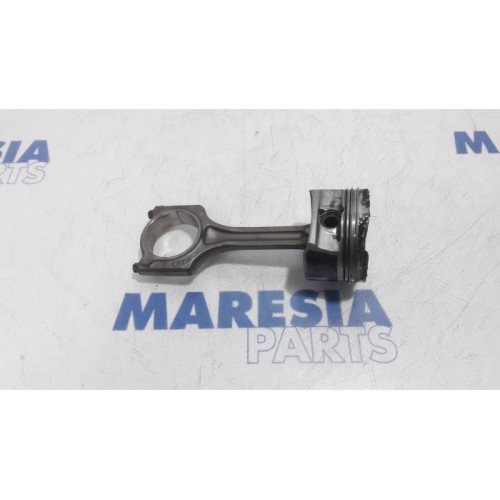 Peugeot - 207 - Piston