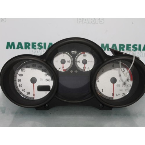 Alfa Romeo - GT - Instrument panel