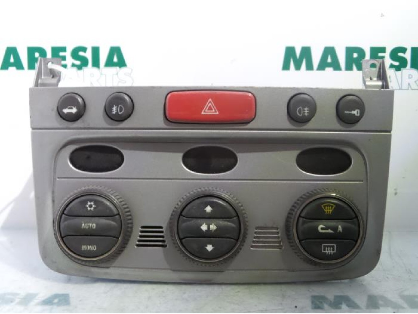 Alfa Romeo - GT - Heater control panel