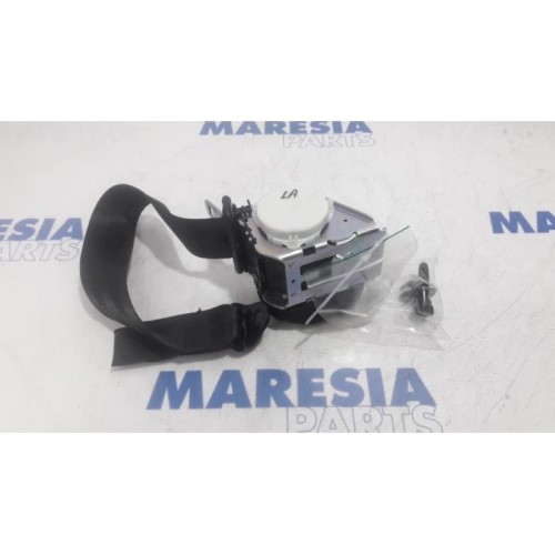 Citroen - C5 - Rear seatbelt, left