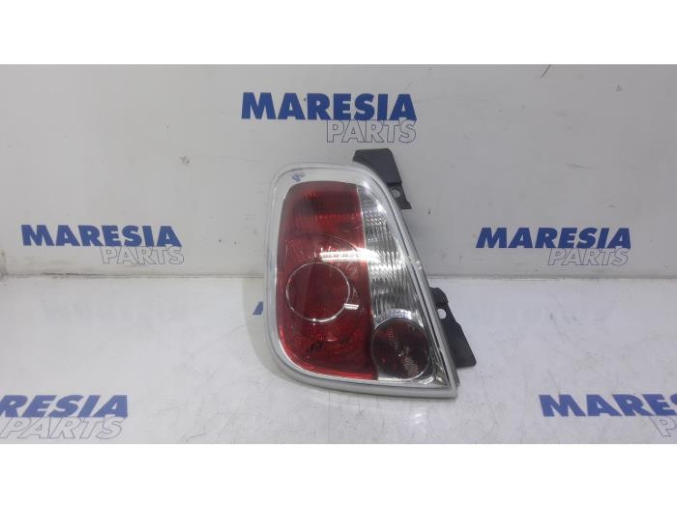 Fiat - 500 - Achterlicht links