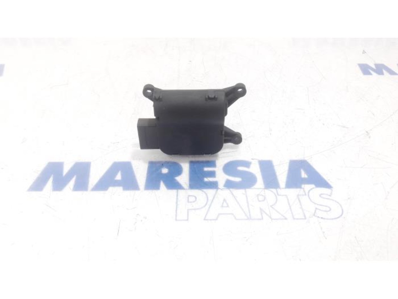 Lancia - Thesis - Kachelklep Motor