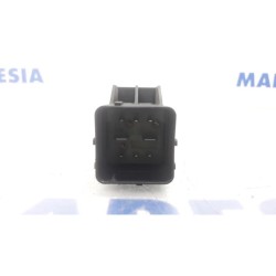Peugeot - Expert - Glow plug relay