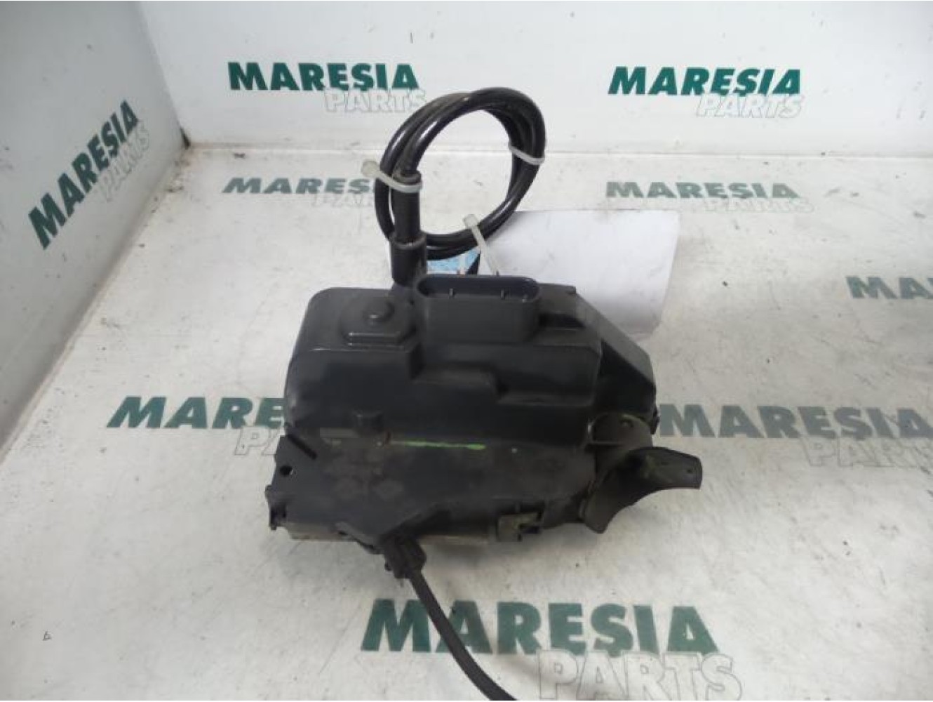 Renault - Grand Scenic - Door lock mechanism 4-door, front left