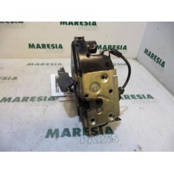Renault - Grand Scenic - Front door lock mechanism 4-door, right