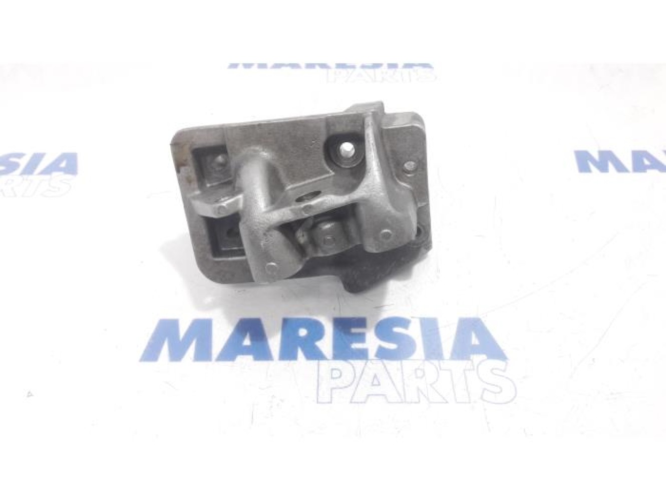 Fiat - Tipo - Engine mount