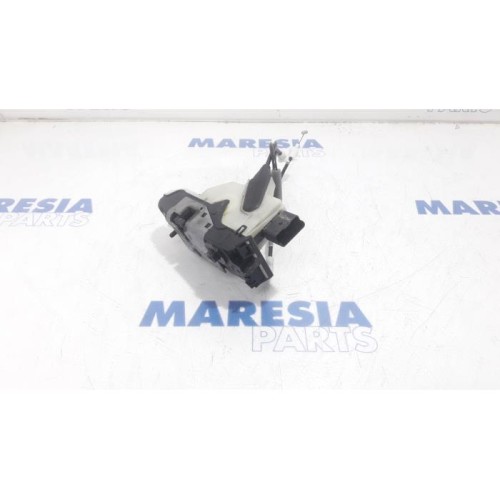 Peugeot - 208 - Door lock mechanism 4-door, front left