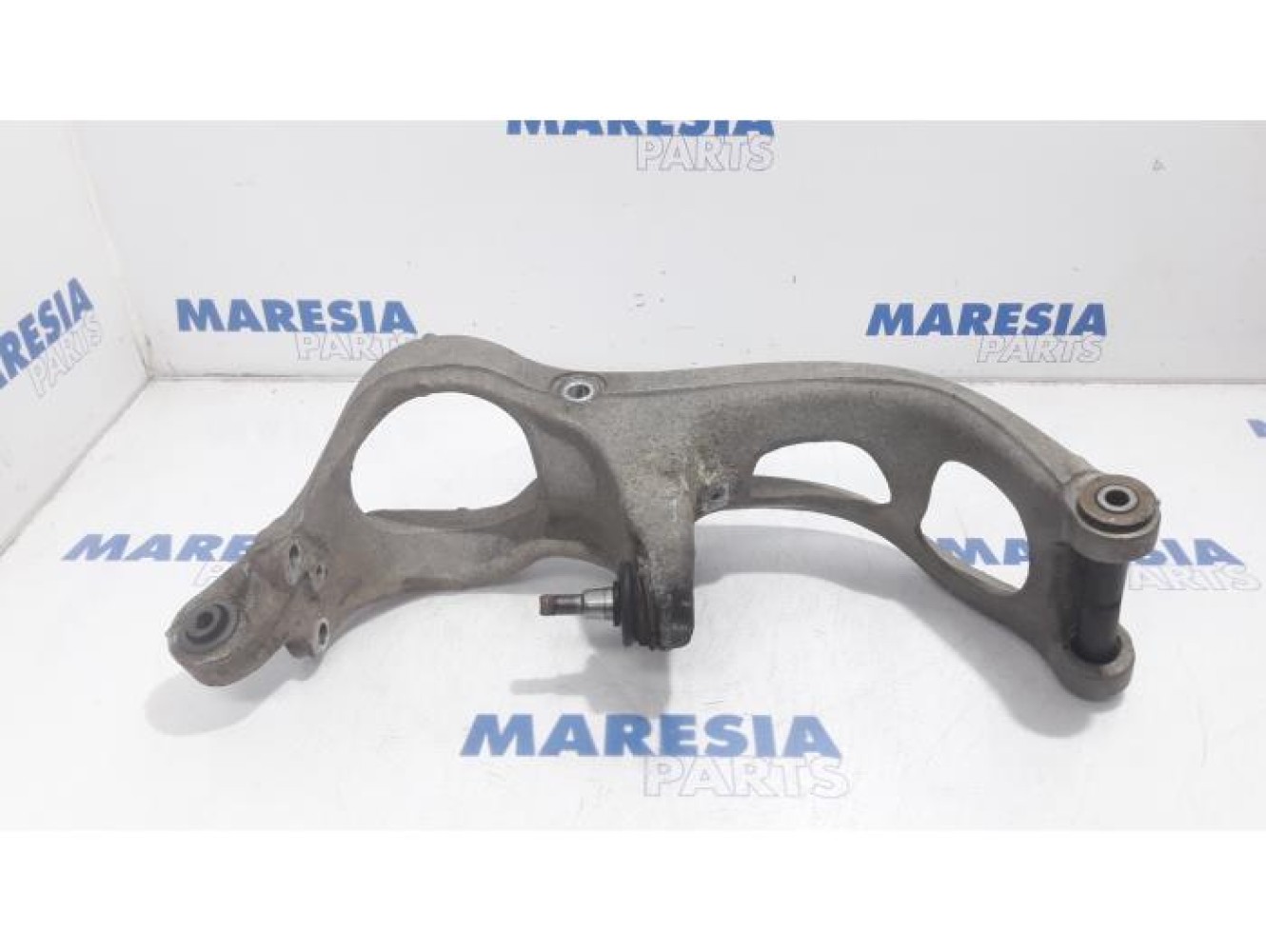 Citroen - C5 - Front wishbone, left