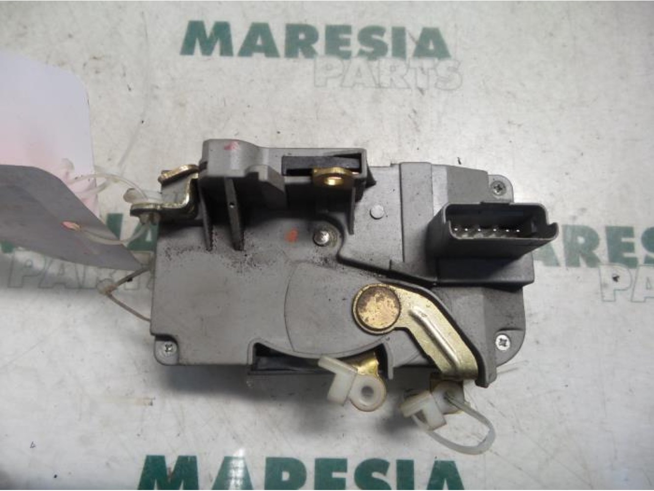 Citroen - C5 - Door lock mechanism 4-door, front left