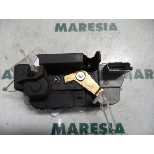 Citroen - C5 - Rear door lock mechanism 4-door, left