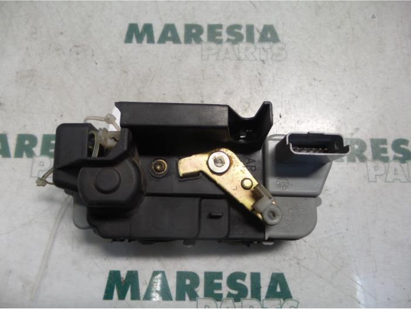 Citroen - C5 - Rear door lock mechanism 4-door, left