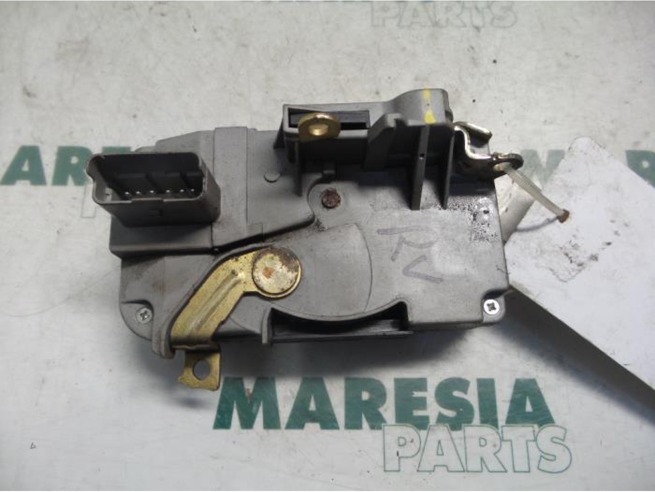 Citroen - C5 - Front door lock mechanism 4-door, right