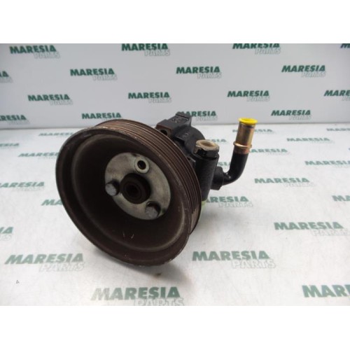 Alfa Romeo - GT - Power steering pump