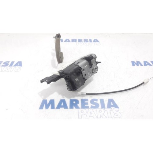 Peugeot - 3008 - Front door lock mechanism 4-door, right