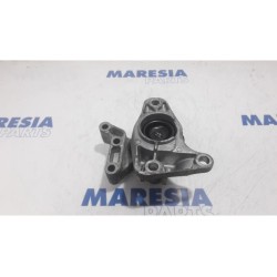 Fiat - 500 - Engine mount