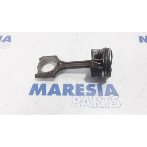 Citroen - DS4 - Piston
