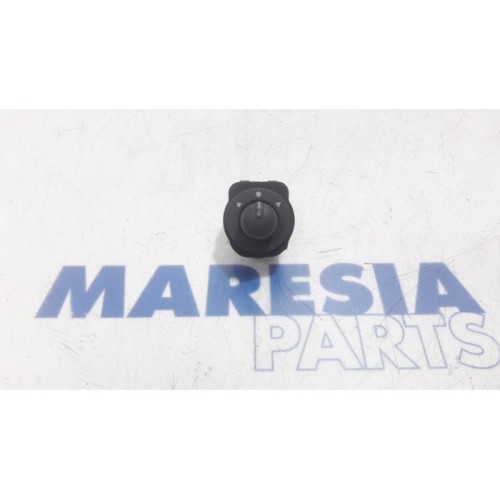 Peugeot - Bipper - Mirror switch