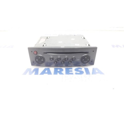 Renault - Clio - Radio CD player
