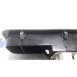 Renault - Clio - Multi-functional window switch