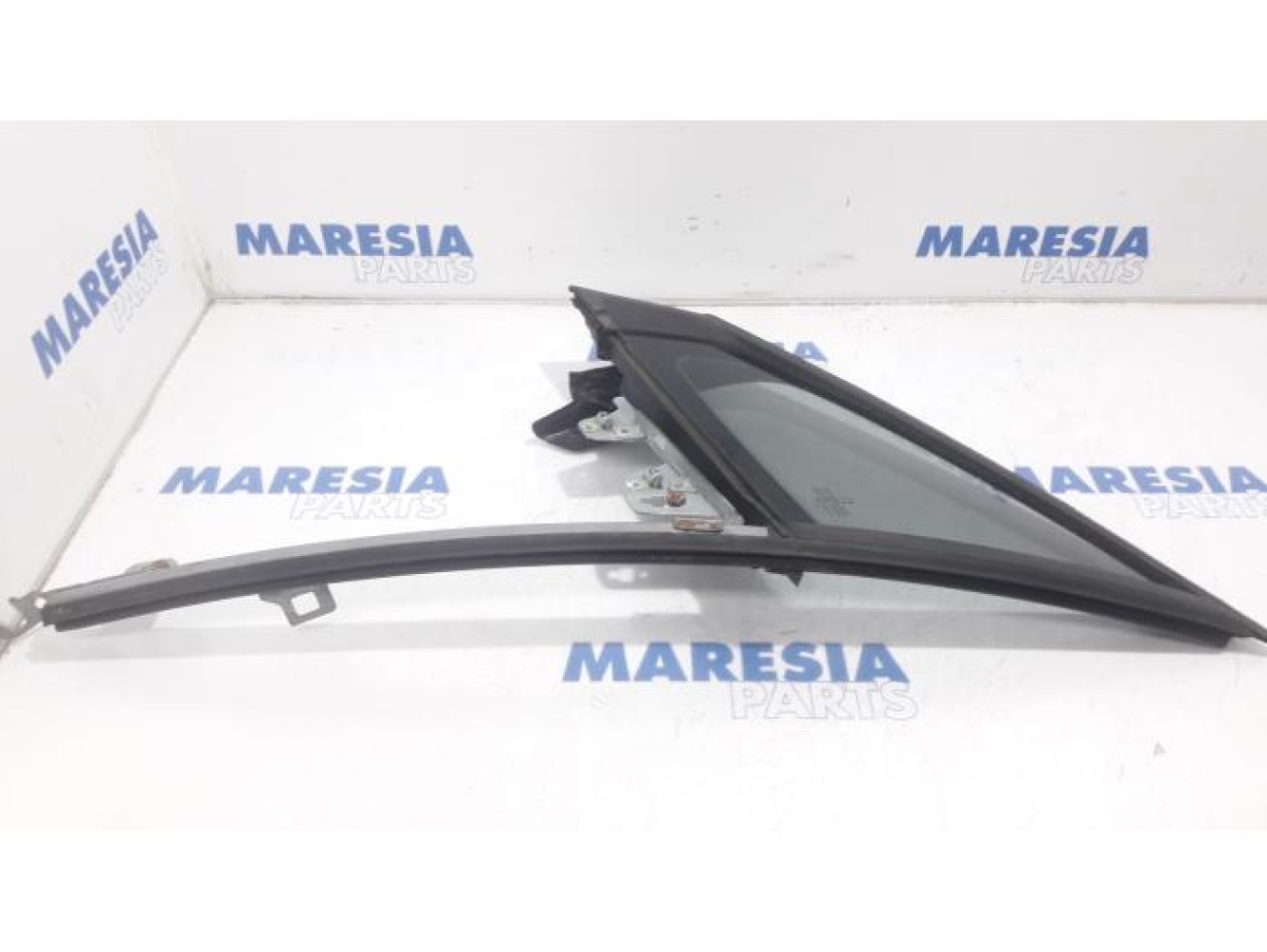 Peugeot - 308 - Dreieckfenster links vorne