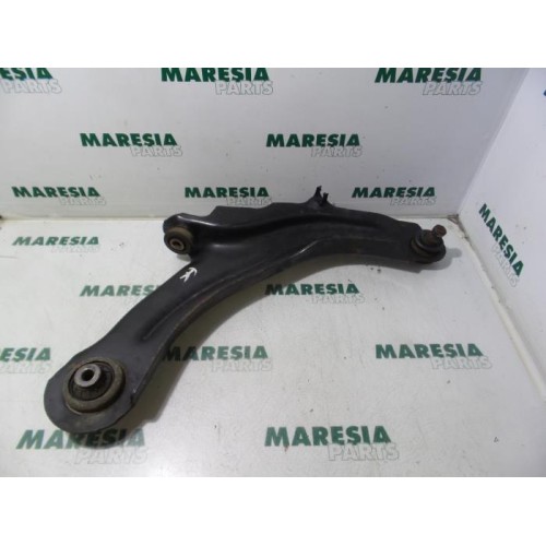 Renault - Megane Scenic - Front lower wishbone, right
