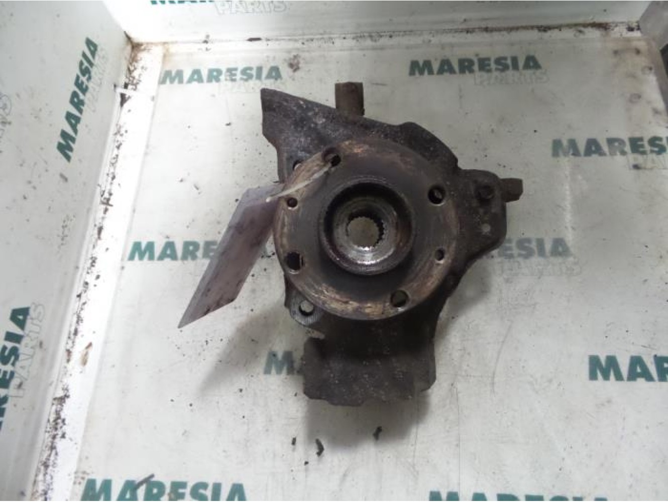 Fiat - Punto - Fusee links-voor