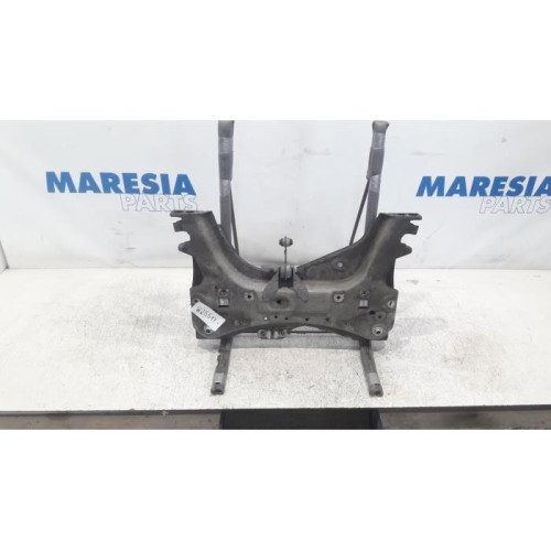 Renault - Clio - Subframe