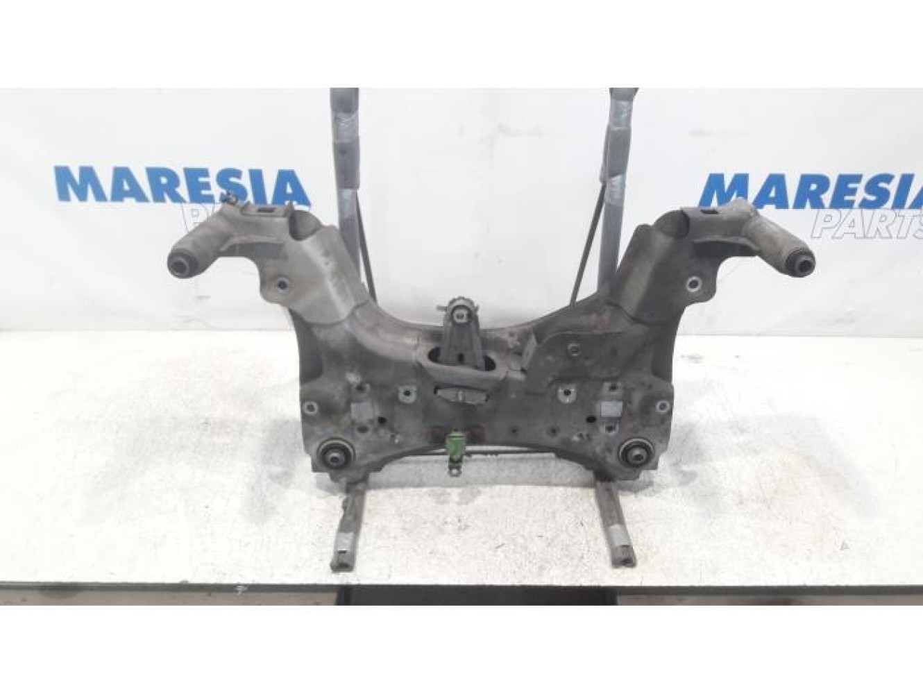 Renault - Scenic - Subframe