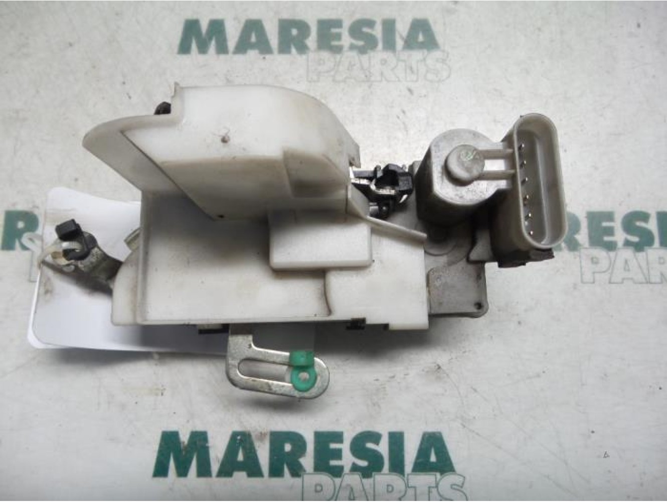 Fiat - Punto - Front door lock mechanism 4-door, right