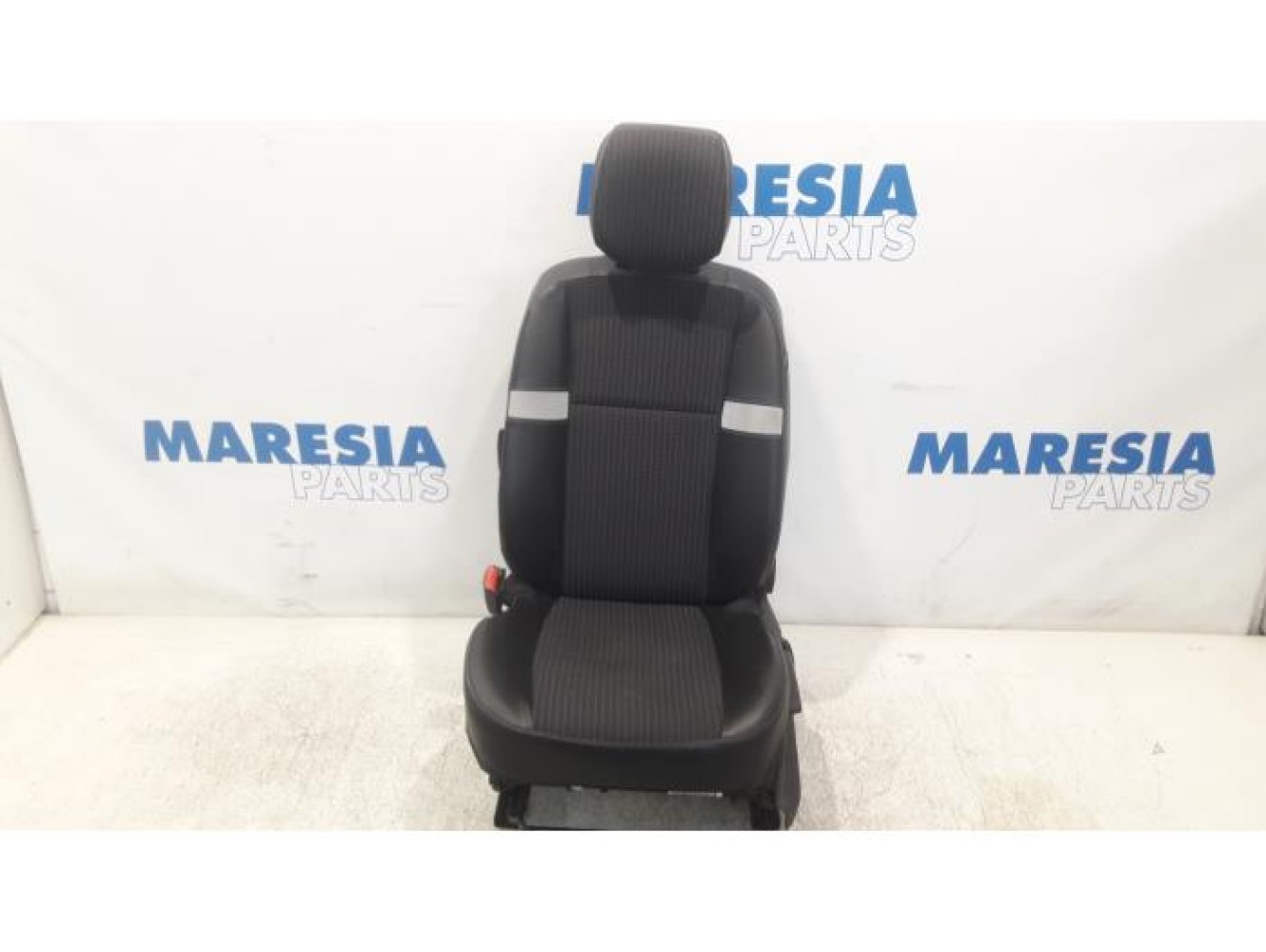 Renault - Scenic - Stoel links