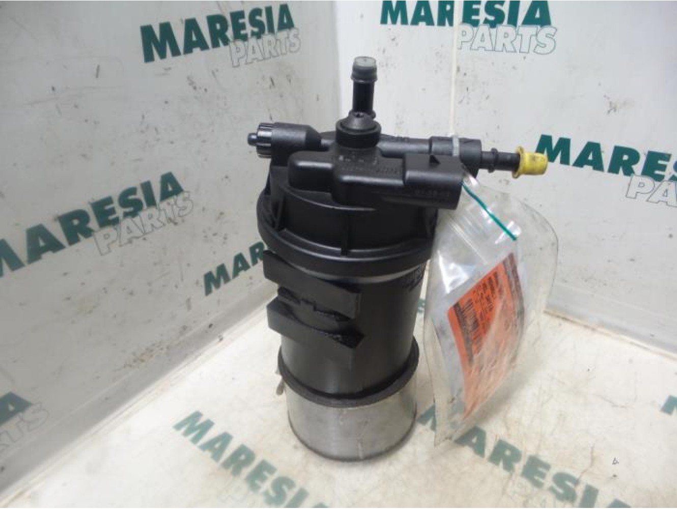 Renault - Vel Satis - Fuel filter housing