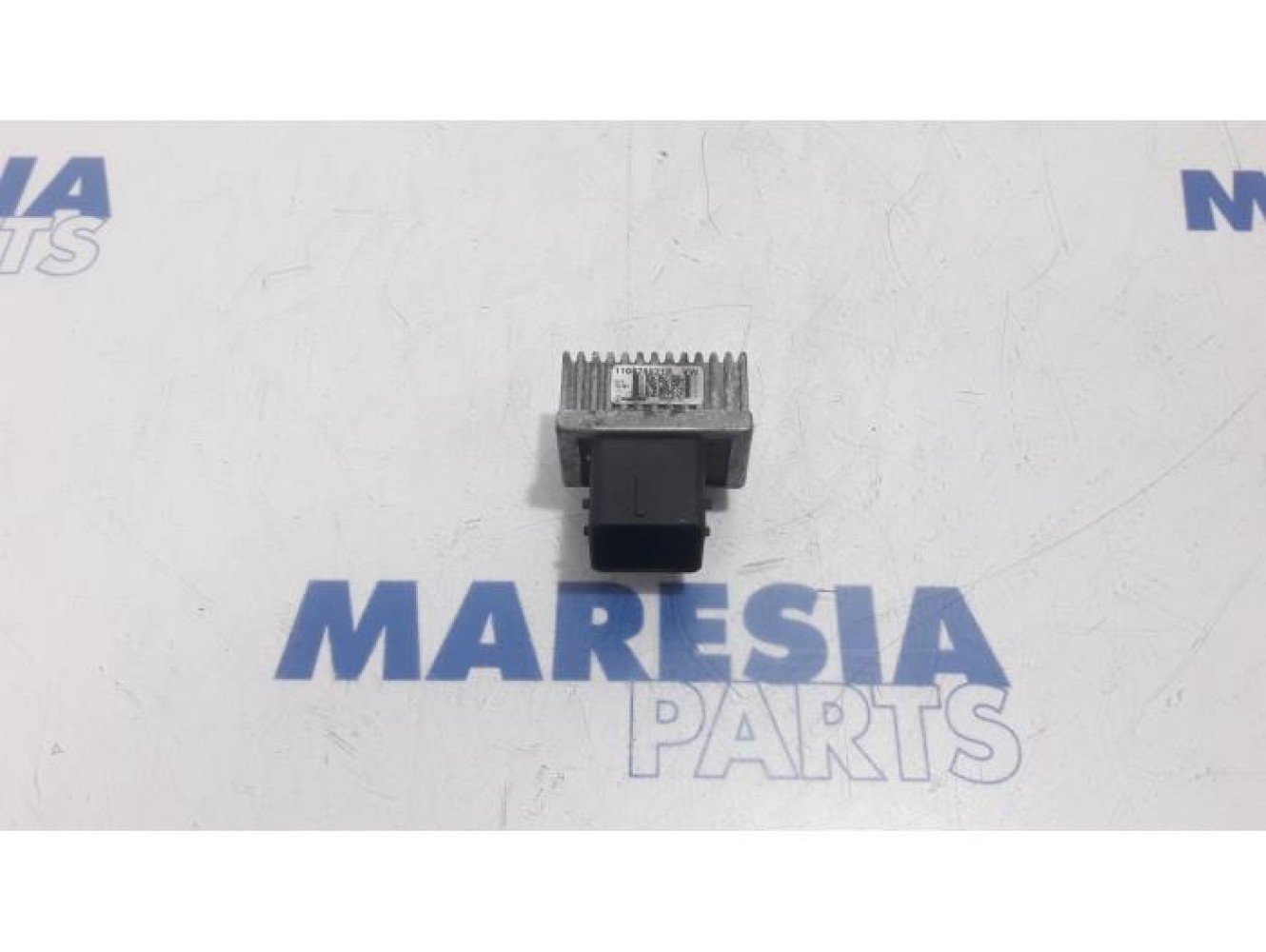 Renault - Scenic - Glow plug relay
